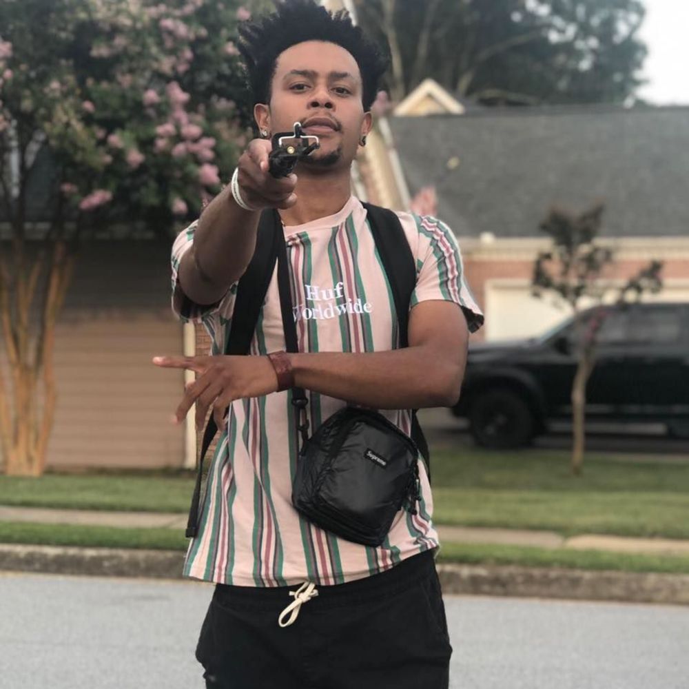 Meet your Posher, Romo